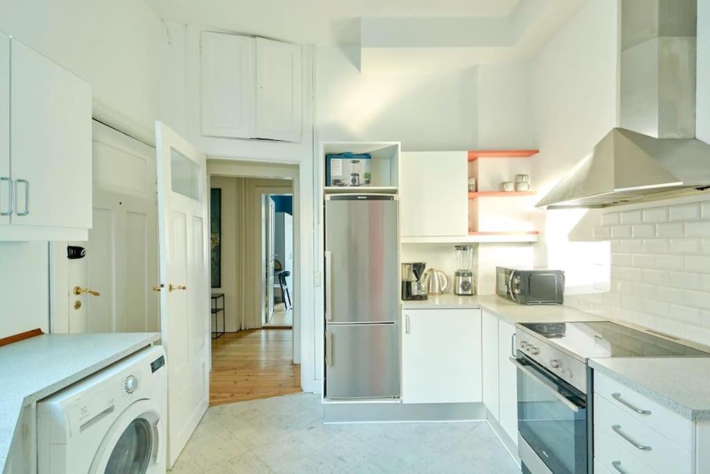 Moderen And Sleek 3Br With Bath By The Lakes And Metro Kodaň Exteriér fotografie