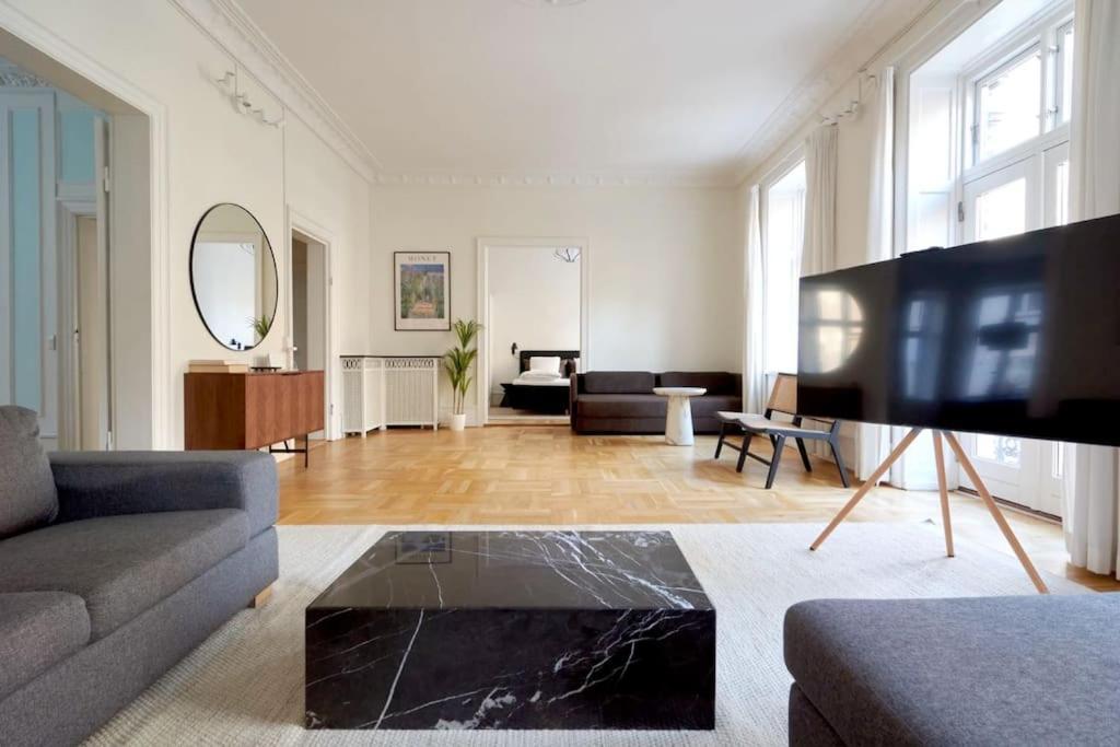 Moderen And Sleek 3Br With Bath By The Lakes And Metro Kodaň Exteriér fotografie
