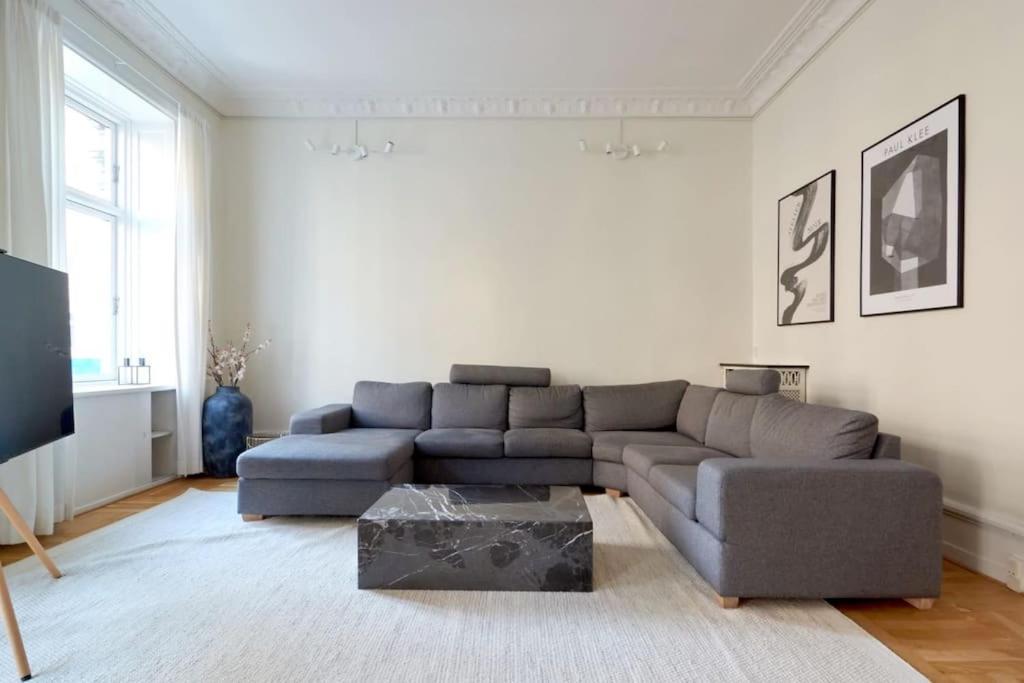 Moderen And Sleek 3Br With Bath By The Lakes And Metro Kodaň Exteriér fotografie